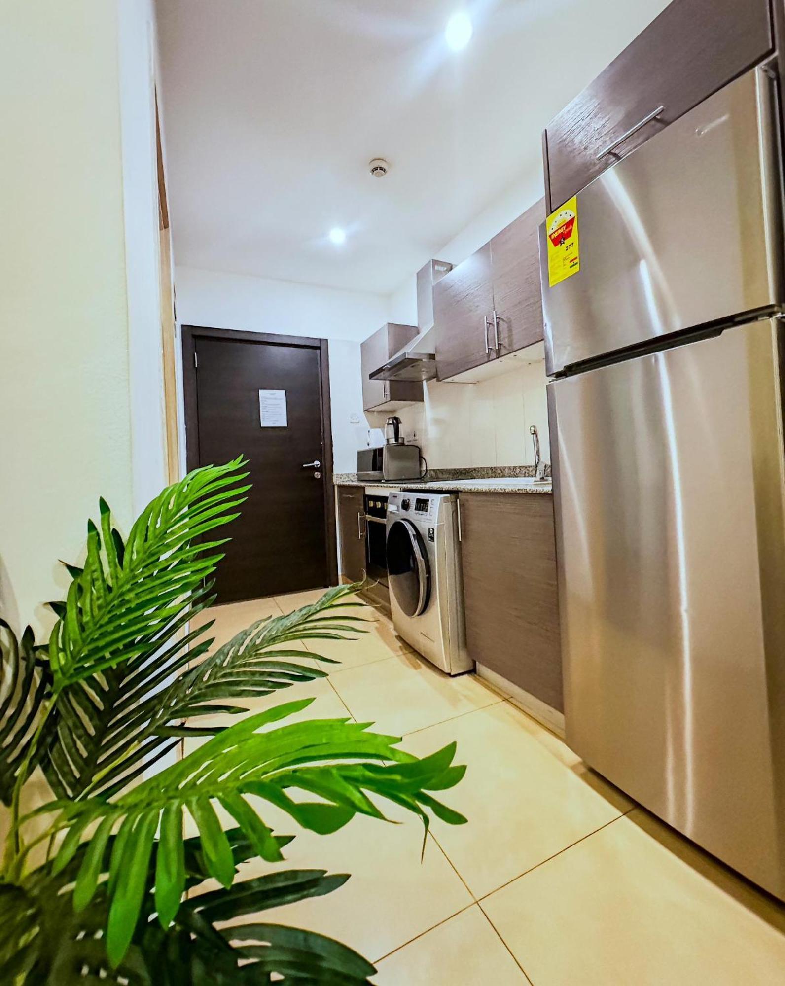 Gallery Apartments By Bestwest Hospitality Akkra Exterior foto